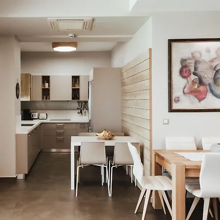 Orama Luxury 4 Bedrooms With Private Pool فيلة خيرسونِسوس