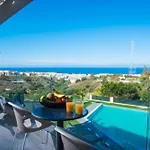 Orama Luxury 4 Bedrooms With Private Pool Villa *