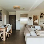 Orama Luxury 4 Bedrooms With Private Pool