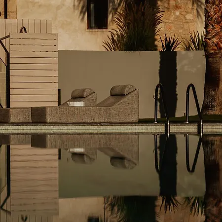 Orama Luxury 4 Bedrooms With Private Pool ヴィラ