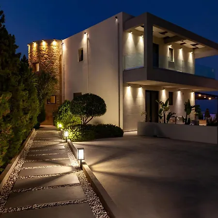 Orama Luxury 4 Bedrooms With Private Pool * ヘルソニソス