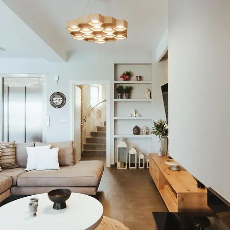 Orama Luxury 4 Bedrooms With Private Pool 别墅 赫索尼索斯