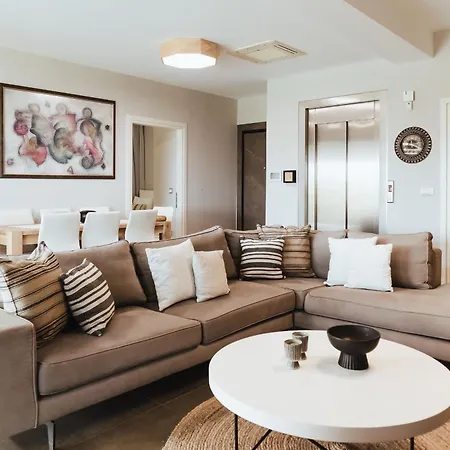 别墅 Orama Luxury 4 Bedrooms With Private Pool 赫索尼索斯