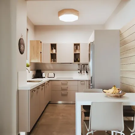 Orama Luxury 4 Bedrooms With Private Pool *