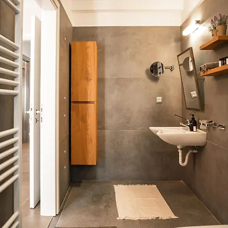 Orama Luxury 4 Bedrooms With Private Pool 别墅 *