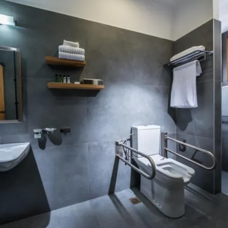 Orama Luxury 4 Bedrooms With Private Pool *