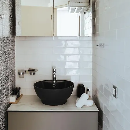 Orama Luxury 4 Bedrooms With Private Pool 赫索尼索斯