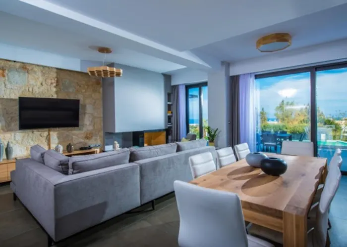 Orama Luxury 4 Bedrooms With Private Pool * Herszonisszosz