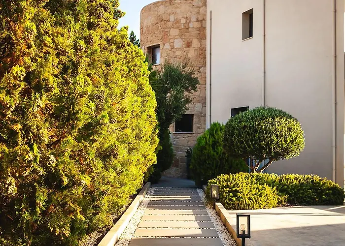 Orama Luxury 4 Bedrooms With Private Pool *