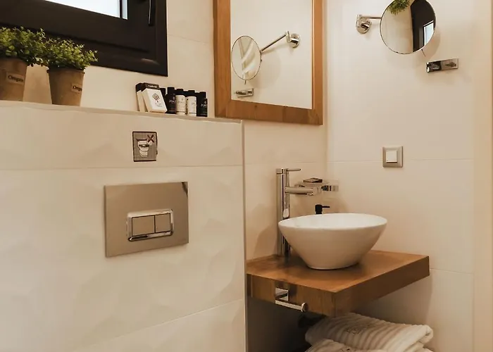 Orama Luxury 4 Bedrooms With Private Pool Villa Herszonisszosz