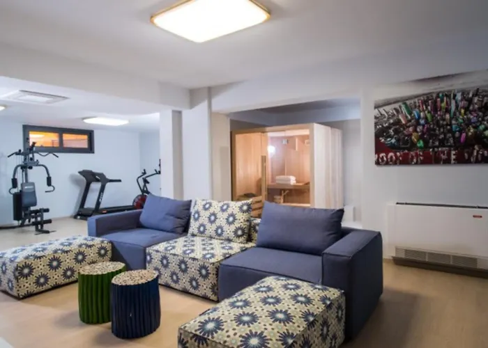 Orama Luxury 4 Bedrooms With Private Pool Villa *