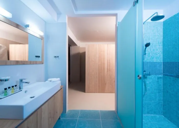 Orama Luxury 4 Bedrooms With Private Pool Herszonisszosz