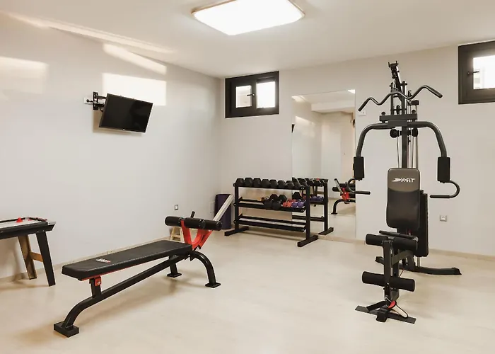 Orama Luxury 4 Bedrooms With Private Pool Villa *