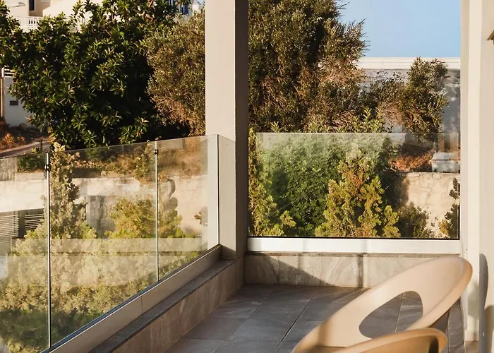 Orama Luxury 4 Bedrooms With Private Pool Herszonisszosz