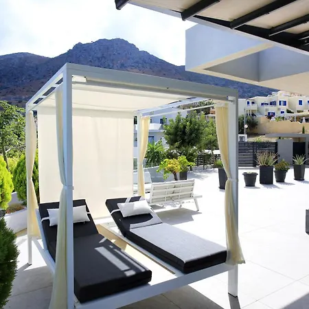Orama Luxury 4 Bedrooms With Private Pool Villa *