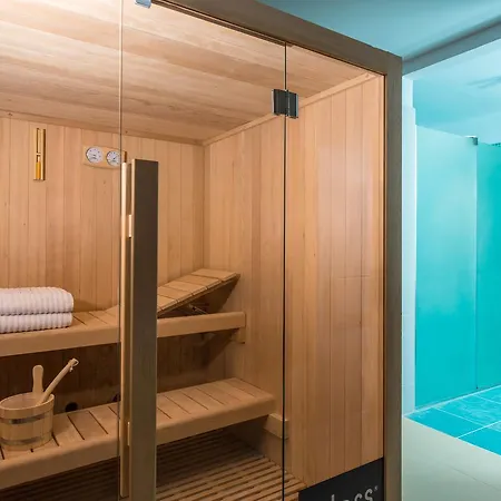 Orama Luxury 4 Bedrooms With Private Pool