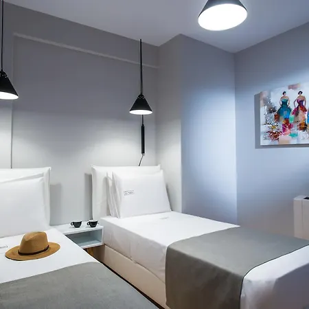 Orama Luxury 4 Bedrooms With Private Pool