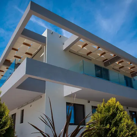 Orama Luxury 4 Bedrooms With Private Pool Villa