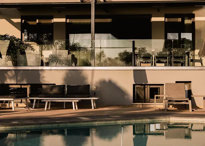 Orama Luxury 4 Bedrooms With Private Pool *