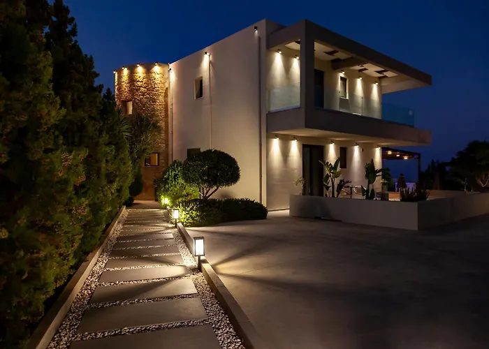 Orama Luxury 4 Bedrooms With Private Pool * Херсониссос